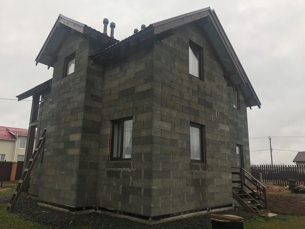 Фасадные панели под штукатурку Vinylit на объекте в Ленинградской области