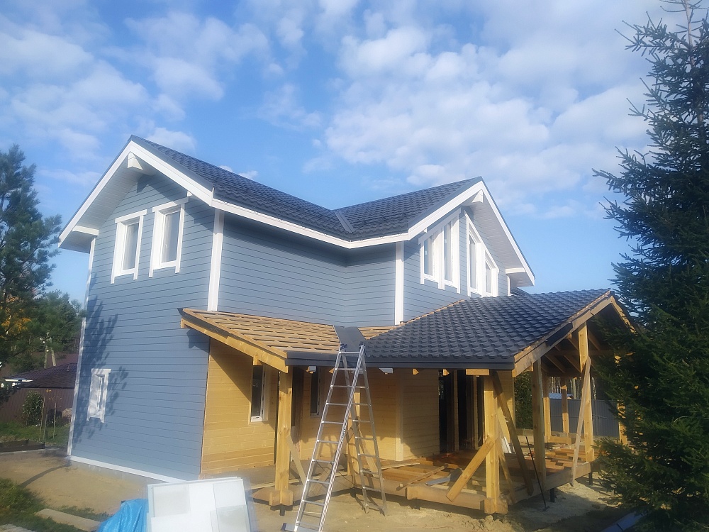 Модульная металлочерепица Ruukki Finnera на объекте в к.п. Новые дубки