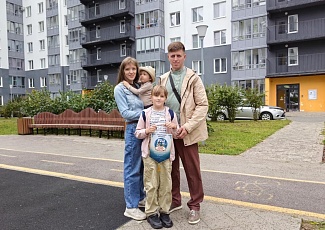 Дмитрий и Юлия купили 2-комнатную квартиру в новостройке, а  экспозиция музея КГМУ, посвящённая Рихтер Ирине Дмитриевне, пополнилась ценными документами – письмами личного характера 1920-х годов.