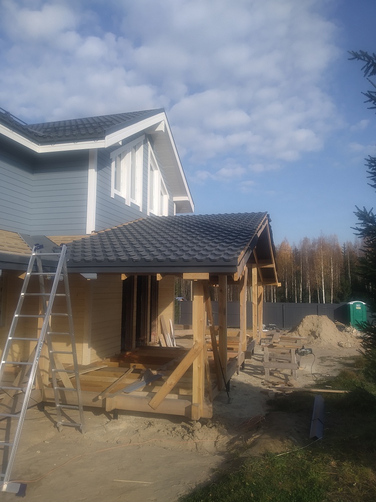 Модульная металлочерепица Ruukki Finnera на объекте в к.п. Новые дубки